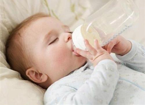 宝宝睡觉注意事项（宝宝睡觉注意事项）