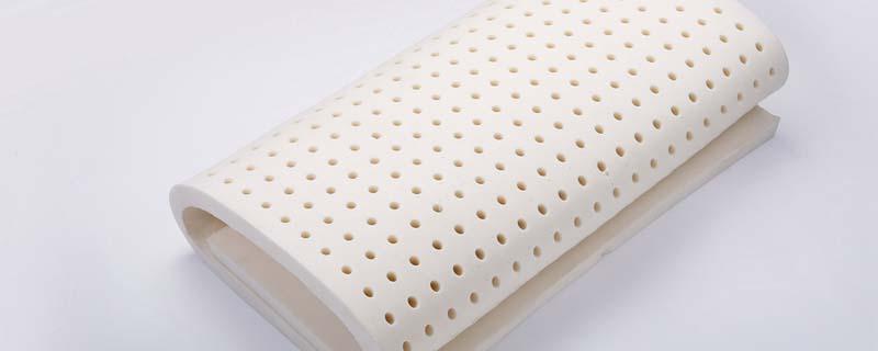 乳胶床垫变黄掉渣能用吗 乳胶床垫为什么会变黄掉渣