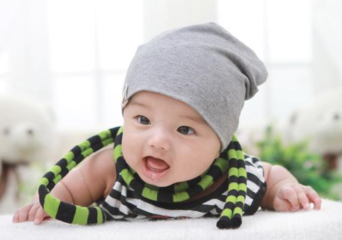 冬天宝宝衣服怎么穿（冬天宝宝衣服怎么穿好看）