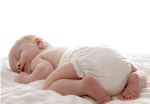 宝宝换尿布的正确方法 宝宝换尿布的正确方法视频教程