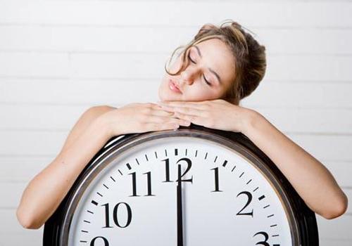 晚上怎么睡觉可以减肥 减肥期间几点睡觉