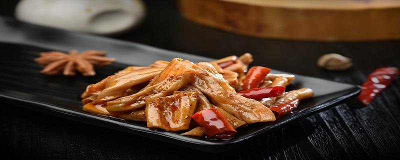 没吃完的卤菜能放卤水里面吗 卤菜能一直放卤水里吗