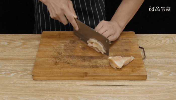 韭苔香干鸡胸肉的做法 韭苔香干鸡胸肉怎么做好吃