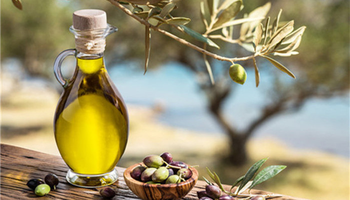 特级初榨橄榄油可以炒菜吗 特级初榨橄榄油可以用来炒菜吗