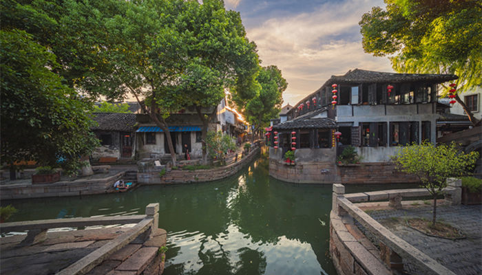 昆山属于上海还是苏州 昆山现在属于上海还是苏州