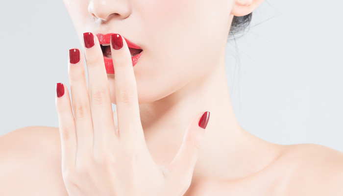 美甲长出来一截怎么办 美甲长出来一截该怎么办