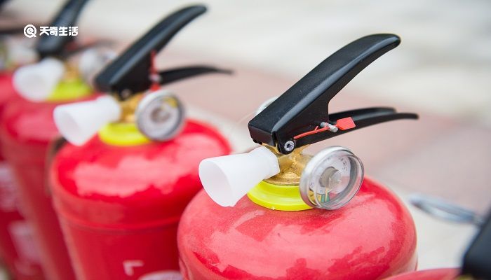 泡沫灭火器能扑救什么火灾 泡沫灭火器原理