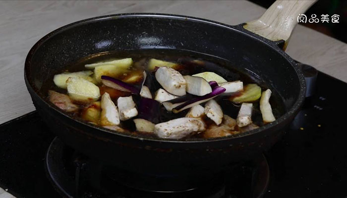 五花肉炖茄子土豆 五花肉炖茄子土豆的做法