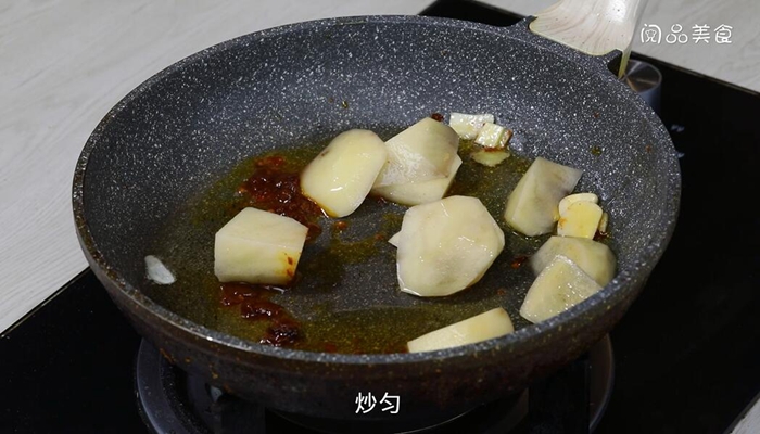 红烧茄子土豆怎么做 红烧茄子土豆的做法