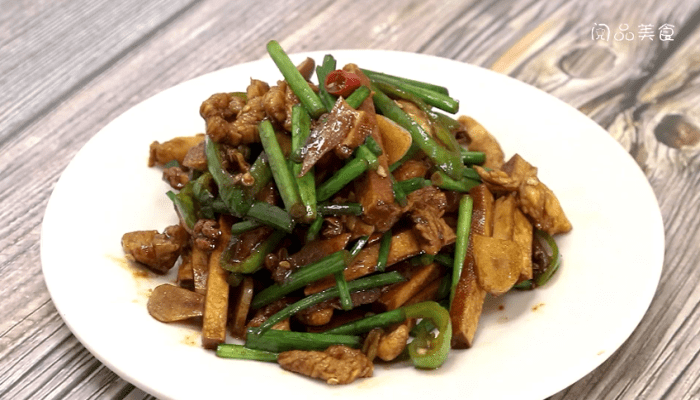 韭苔香干鸡胸肉的做法 韭苔香干鸡胸肉怎么做好吃