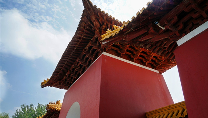 朱元璋对地方和中央官制的改动最突出的特点是什么 朱元璋制定了哪些制度 