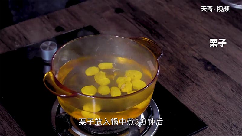 板栗烧鸡的做法 板栗烧鸡怎么做