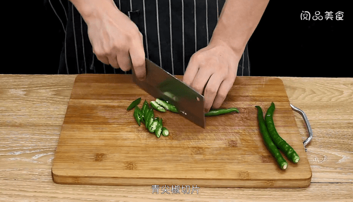 青红椒炒猪血 青红椒炒猪血怎么做好吃