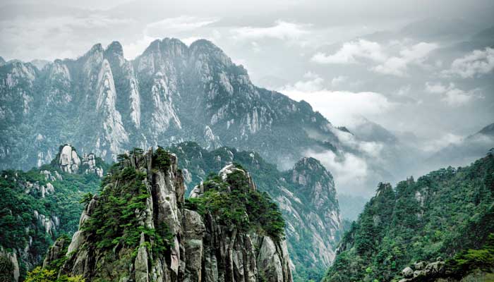 黄山奇石课后三幅图各写一段话 黄山奇石课后三幅图各写一段话天狗望月