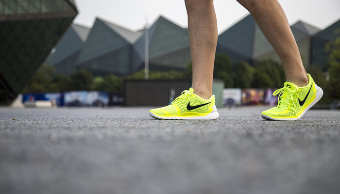 耐克高端鞋叫什么名字 耐克的高端鞋叫什么名字