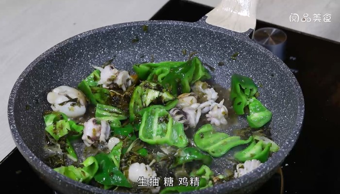 雪里蕻青椒炒墨鱼，雪里蕻青椒炒墨鱼怎么做，雪里蕻青椒炒墨鱼的做法