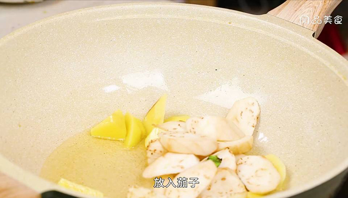 土豆茄子炖豆腐怎么做土豆茄子炖豆腐怎么做