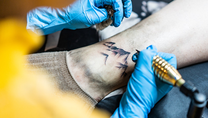 玫瑰净颜精油可以洗纹身吗 纹身精油洗纹身有效果吗