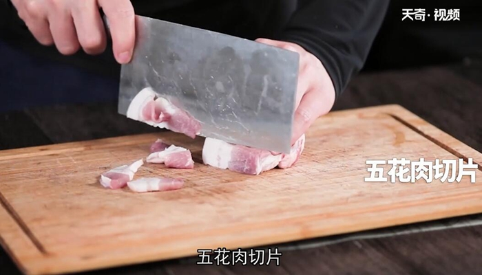 茶树菇炒五花肉的做法 茶树菇炒五花肉怎么做