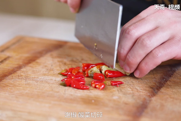 老坛酸菜牛肉面的做法