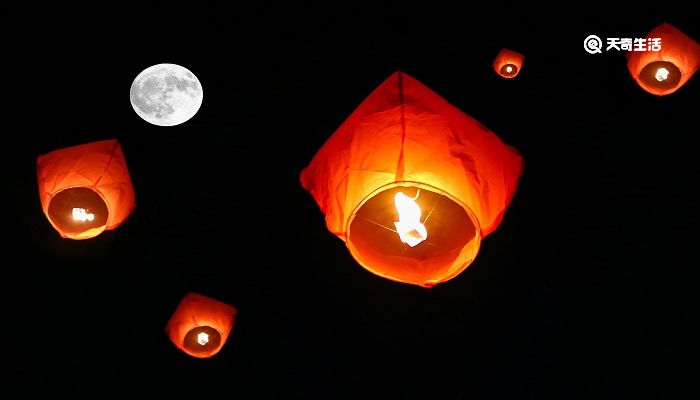 东风夜放花千树更吹落星如雨是什么花 东风夜放花千树是什么花