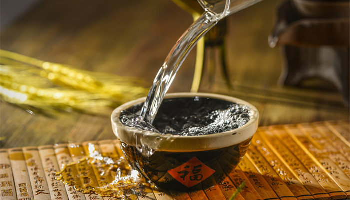 小酌怡情大酌伤身全诗 小酌怡情大酌伤身全诗鬼神