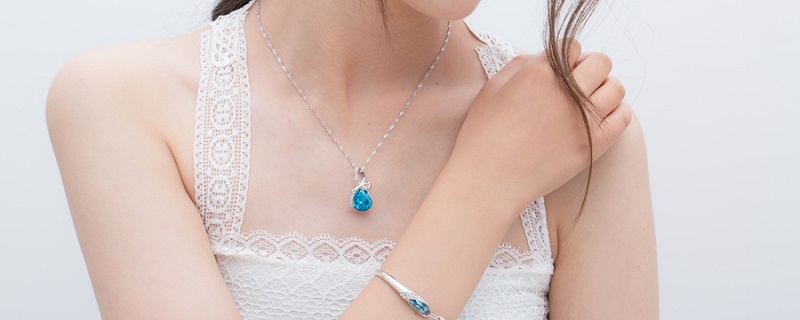 有颈纹怎么办 颈纹太深怎么办