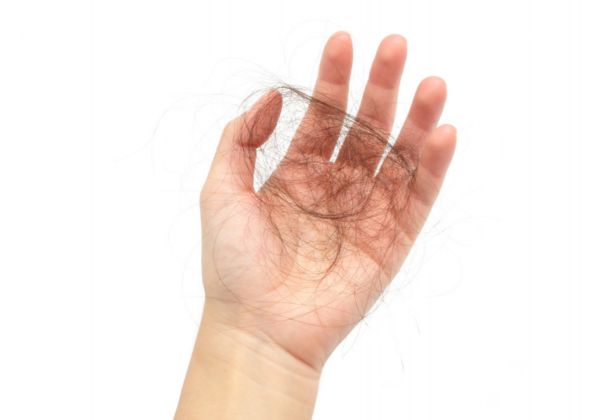 白头发真的会越拔越多吗 白头发出现的原因