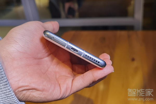 华为mate40pro可以插存储卡吗