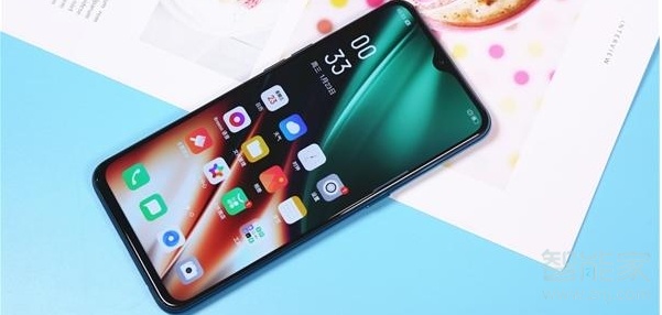 OPPO k5手机自带贴膜吗