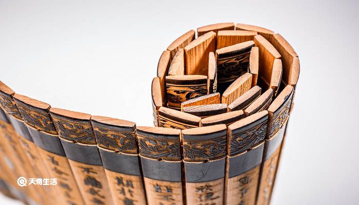 郑人买履告诉我们什么道理 寓言故事郑人买履告诉我们什么道理