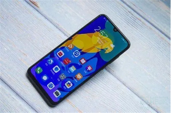 荣耀play4tpro屏幕刷新率