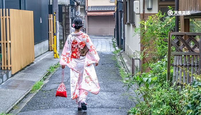 和服是哪个国家的服装 和服属于哪个国家