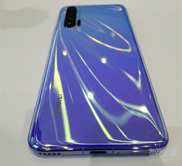 华为nova6耳机孔和充电孔是一个吗