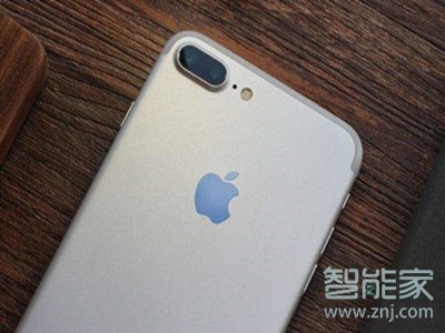 苹果7p后置摄像头黑屏