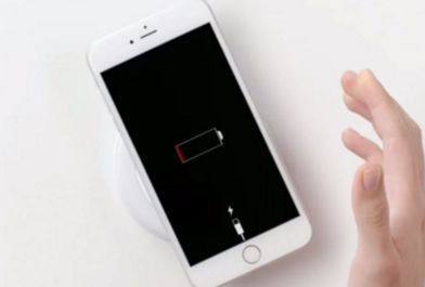 苹果手机不充满电可以拔吗