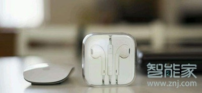 苹果耳机序列号在哪