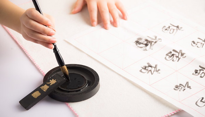 与荒凉有关的四字词语 形容荒凉的四字词语有哪些