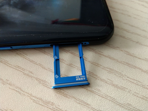 iqoo可以插两张卡吗