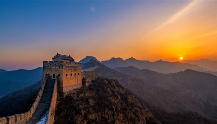 西汉和东汉之间是什么朝代? 东汉西汉中间还有什么朝代