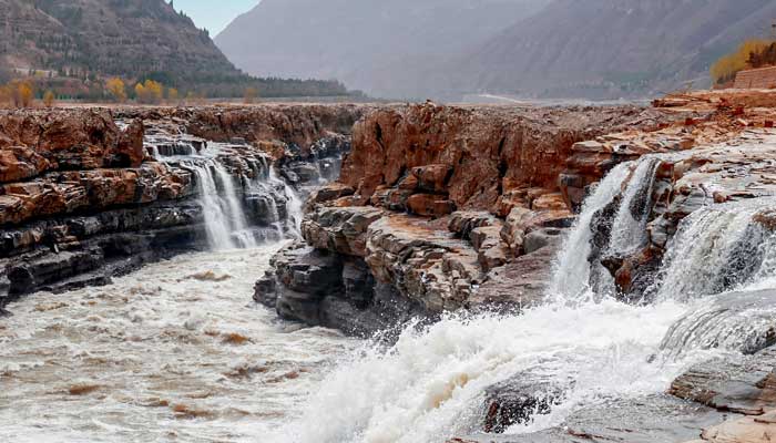 气吞山河气魄的诗句 气壮山河的诗句