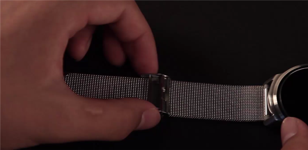 Ticwatch悦动智能手表怎么调整表带