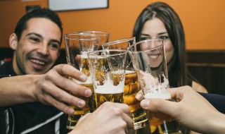 吃什么可以解酒最快简单 酒醉后吃什么解酒