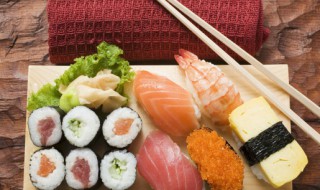 家常寿司的简单做法和材料 关于家常寿司的简单做法和材料