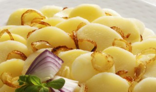 土豆炒大辣椒的做法 土豆炒大辣椒怎么做