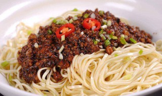 炸酱面简单做法 炸酱面简单做法分享