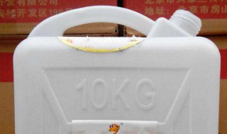 怎么用84给牛仔裤磨白 使用方法介绍