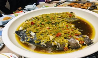 正宗酸菜鱼头的做法 正宗酸菜鱼头的做法简述