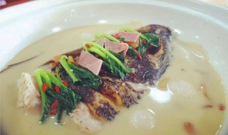 鱼头豆腐煲简单做法 怎么做鱼头豆腐煲