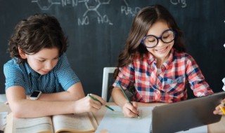 爽朗是什么意思 词语爽朗是什么意思